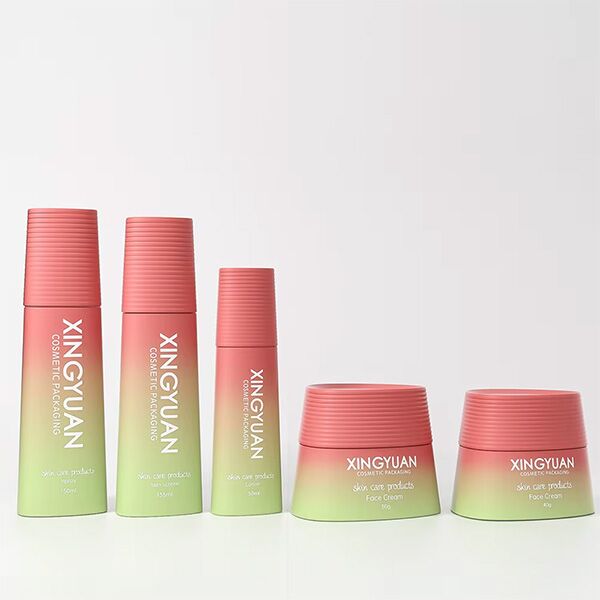 Eco-friendly plastic cosmetic bottle set