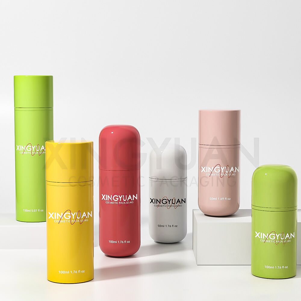 Gradient airless pump bottle